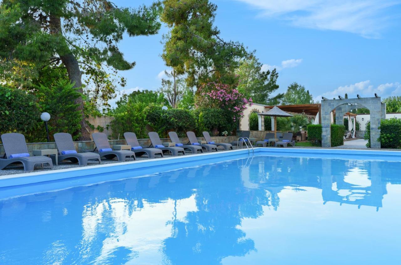 Stefania Hotel Amárinthosz Kültér fotó